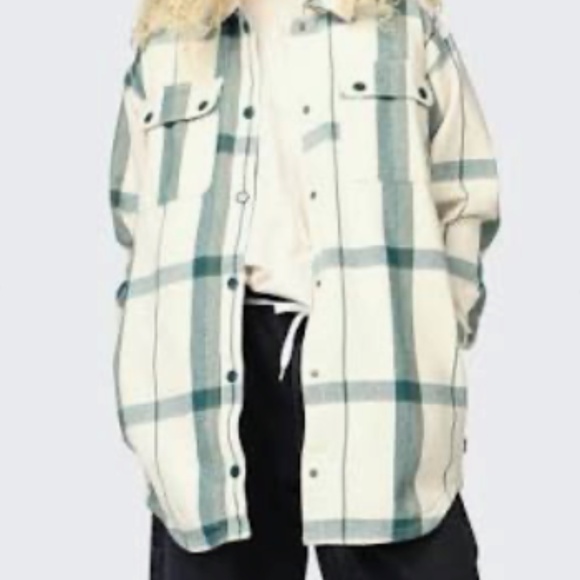 Vans Hal Plaid Flannel Jacket Shacket Women's small - Picture 8 of 10